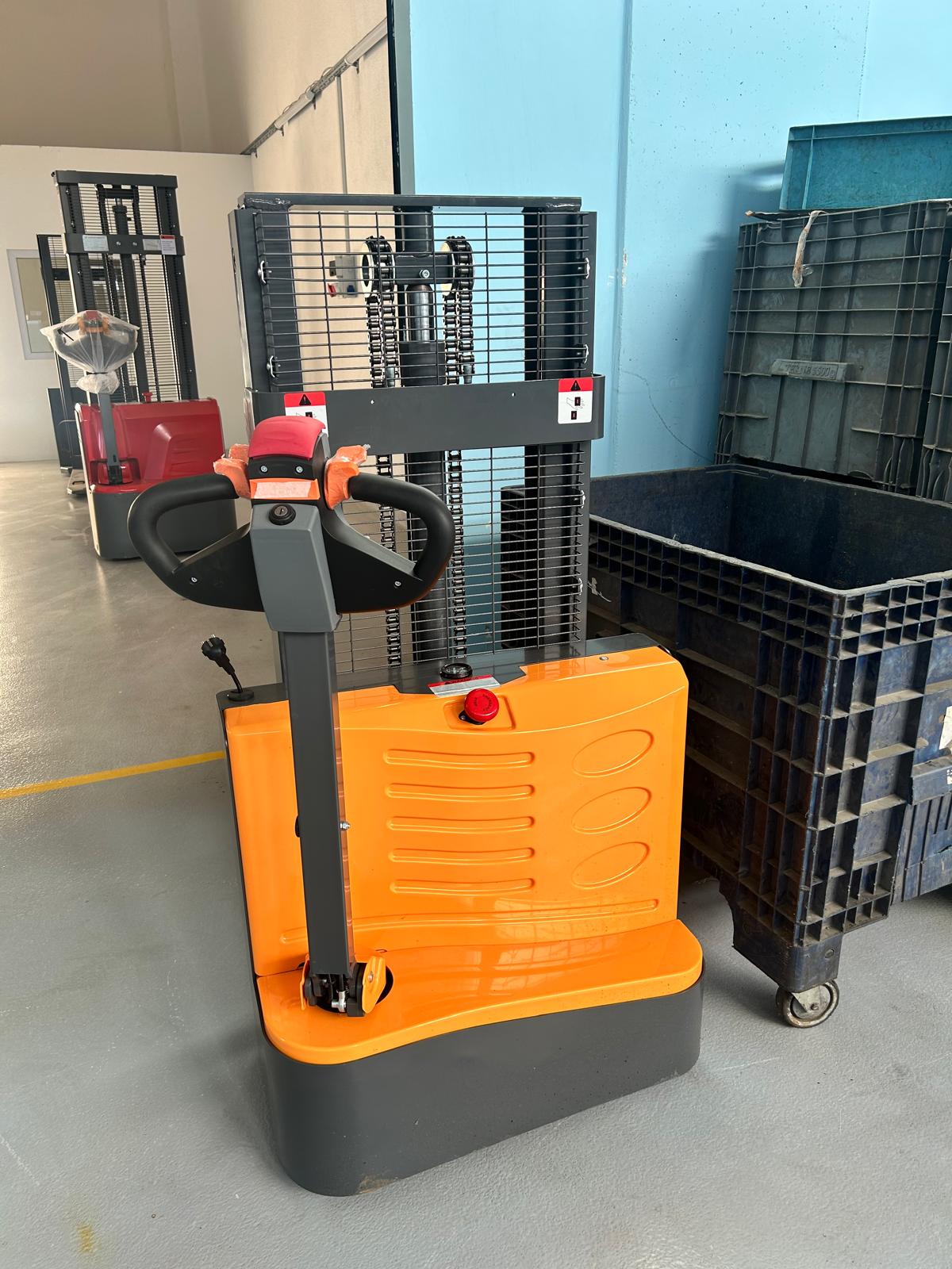 1.5 Ton 2 Metre Tam Otomatik İstif Makinesi