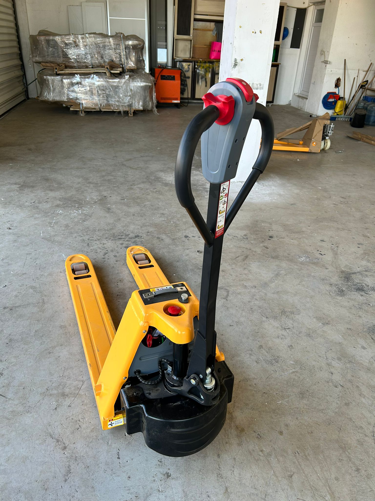 2 TON 48 VOLT LİTYUM AKÜLÜ TRANSPALET